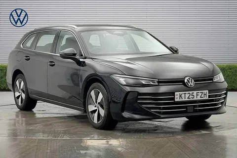 1 of 12 for Volkswagen Passat 1.5 TSI eHybrid Life 5dr DSG**DRIVER ASSIST PACK + INFO PACK**