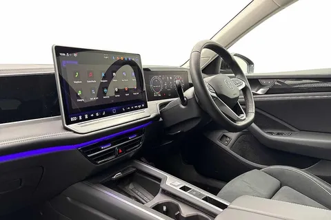 2 of 12 for Volkswagen Passat 1.5 TSI eHybrid Life 5dr DSG**DRIVER ASSIST PACK + INFO PACK**