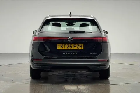 8 of 12 for Volkswagen Passat 1.5 TSI eHybrid Life 5dr DSG**DRIVER ASSIST PACK + INFO PACK**