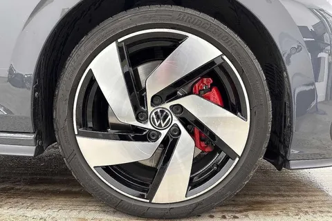 DE75ZZT Volkswagen Golf 2.0 TSI 265 GTI 5dr DSG Thumbnail #5