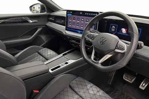 6 of 12 for Volkswagen Passat 1.5 TSI eHybrid 272 R-Line 5dr DSG **INFORTAINMENT PACK, PAN ROOF, DRIVER P