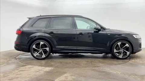 3 of 10 for Audi Q7 Black Edition 55 TFSI quattro 340 PS tiptronic