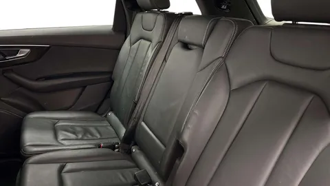 6 of 10 for Audi Q7 Black Edition 55 TFSI quattro 340 PS tiptronic