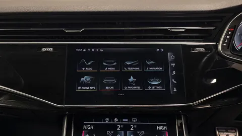 9 of 10 for Audi Q7 Black Edition 50 TDI quattro 286 PS tiptronic