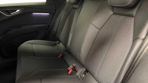 SD71UJU Audi Q4 e-tron 150kW 40 82kWh S Line 5dr Auto Thumbnail #8