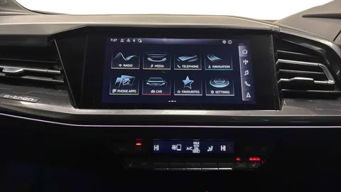 SD71UJU Audi Q4 e-tron 150kW 40 82kWh S Line 5dr Auto Thumbnail #17