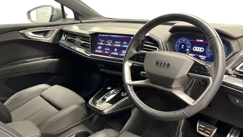 YS22ORZ Audi Q4 e-tron Q4 Sportback S line 40 e-tron  150,00 kW Thumbnail #6