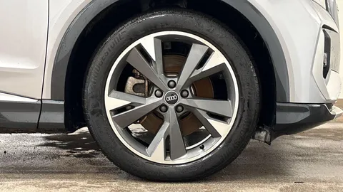 YS22ORZ Audi Q4 e-tron Q4 Sportback S line 40 e-tron  150,00 kW Thumbnail #8