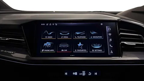 YS22ORZ Audi Q4 e-tron Q4 Sportback S line 40 e-tron  150,00 kW Thumbnail #9