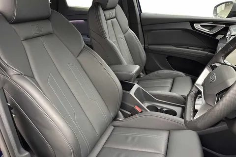 11 of 13 for Audi Q4 e-tron Q4 Black Edition 40 e-tron 150,00 kW