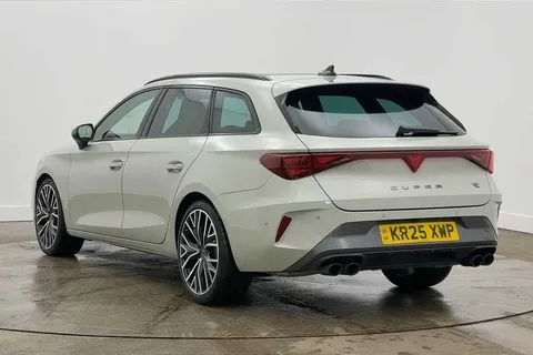 KR25XWP CUPRA Leon 2.0 TSI 333 VZ2 5dr DSG 4Drive **PANORAMIC SUNROOF** Thumbnail #3