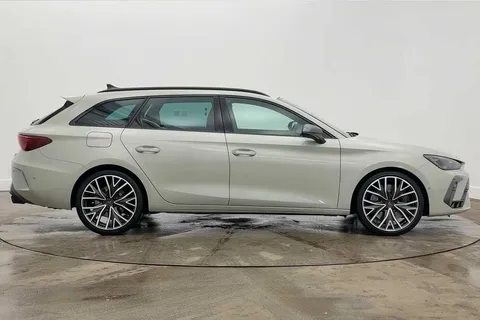 KR25XWP CUPRA Leon 2.0 TSI 333 VZ2 5dr DSG 4Drive **PANORAMIC SUNROOF** Thumbnail #4