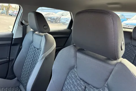  Audi A1 1.0 TFSI 25 Sport Sportback S Tronic Euro 6 (s/s) 5dr Thumbnail #24