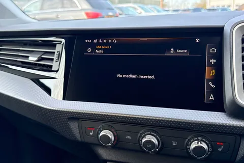  Audi A1 1.0 TFSI 25 Sport Sportback S Tronic Euro 6 (s/s) 5dr Thumbnail #36