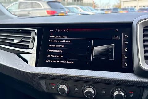  Audi A1 1.0 TFSI 25 Sport Sportback S Tronic Euro 6 (s/s) 5dr Thumbnail #43