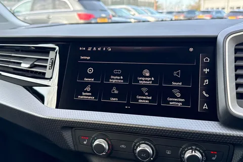  Audi A1 1.0 TFSI 25 Sport Sportback S Tronic Euro 6 (s/s) 5dr Thumbnail #44