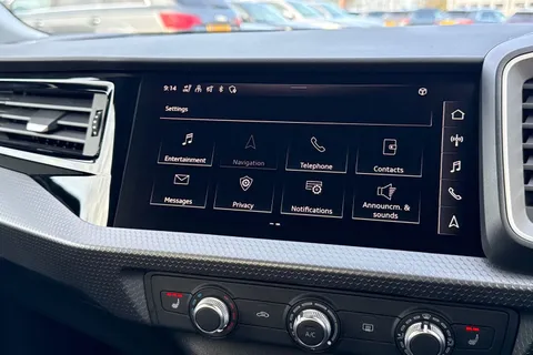  Audi A1 1.0 TFSI 25 Sport Sportback S Tronic Euro 6 (s/s) 5dr Thumbnail #45