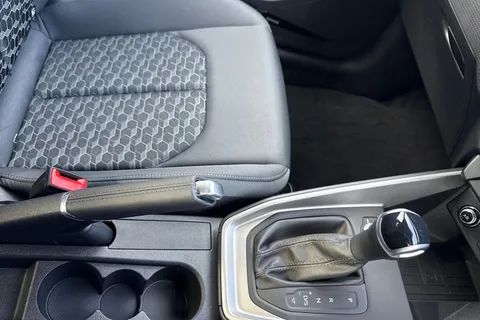  Audi A1 1.0 TFSI 25 Sport Sportback S Tronic Euro 6 (s/s) 5dr Thumbnail #47