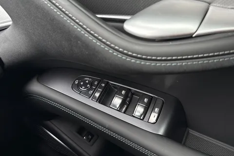 LC75NBF BYD Sealion 7 82.5kWh Comfort Auto 5dr Thumbnail #18