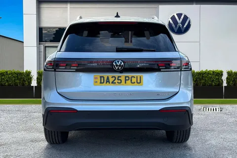 DA25PCU Volkswagen Tiguan 1.5 TSI eHybrid Match DSG⭐Infotainment package plus | Driver Assistance pac Thumbnail #5