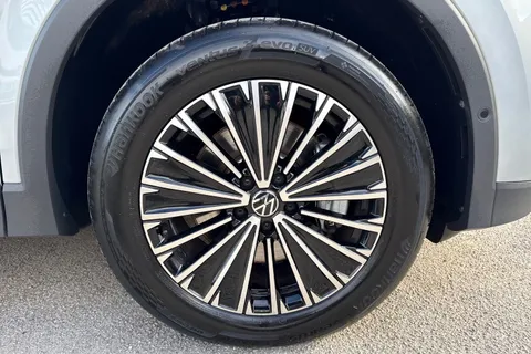 DA25PCU Volkswagen Tiguan 1.5 TSI eHybrid Match DSG⭐Infotainment package plus | Driver Assistance pac Thumbnail #10