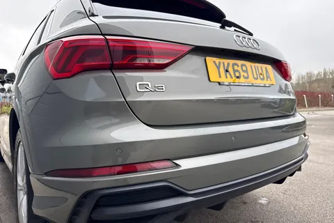 8 of 64 for Audi Q3 1.5 TFSI CoD 35 S line Euro 6 (s/s) 5dr