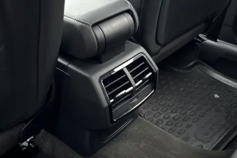 31 of 64 for Audi Q3 1.5 TFSI CoD 35 S line Euro 6 (s/s) 5dr