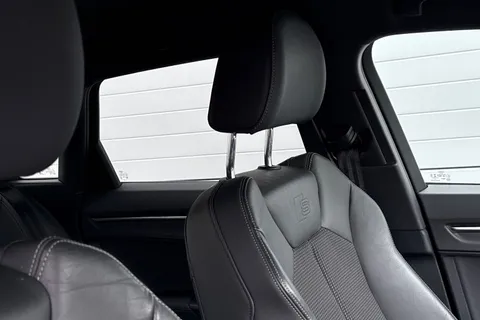 32 of 64 for Audi Q3 1.5 TFSI CoD 35 S line Euro 6 (s/s) 5dr