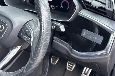 36 of 64 for Audi Q3 1.5 TFSI CoD 35 S line Euro 6 (s/s) 5dr