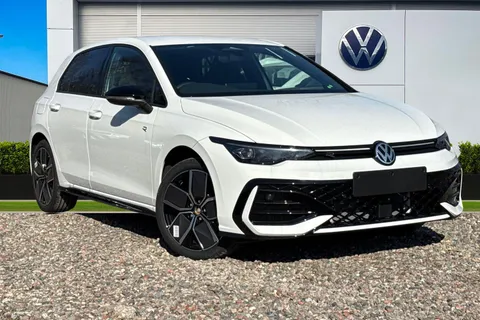  Volkswagen Golf 1.5 TSI Black Edition Euro 6 (s/s) 5dr Thumbnail #2