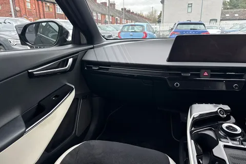 FL23AOJ Kia Ev6 77.4kWh GT-Line S Auto 5dr Thumbnail #16
