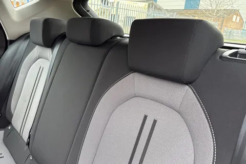 19 of 41 for SEAT Leon 1.0 TSI EVO SE Euro 6 (s/s) 5dr