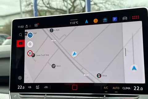 GL25VND Volkswagen Golf 1.5 TSI 150 Style 5dr | App Connect | ACC Thumbnail #17