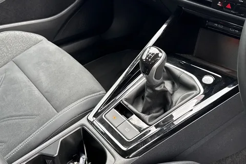 GL25VND Volkswagen Golf 1.5 TSI 150 Style 5dr | App Connect | ACC Thumbnail #23