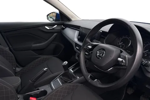 BJ72VGC Škoda Kamiq 1.0 TSI SE Euro 6 (s/s) 5dr Thumbnail #9