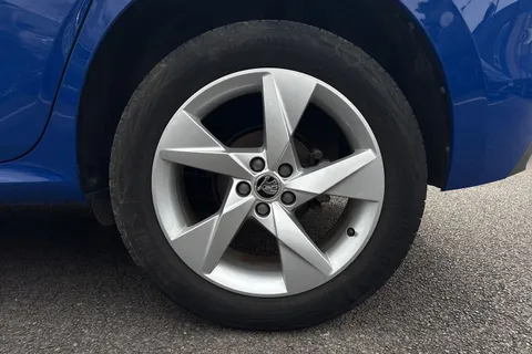 BJ72VGC Škoda Kamiq 1.0 TSI SE Euro 6 (s/s) 5dr Thumbnail #23