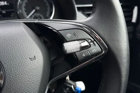 BJ72VGC Škoda Kamiq 1.0 TSI SE Euro 6 (s/s) 5dr Thumbnail #34