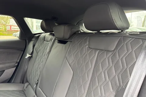 Audi S6 E-Tron Avant 100kWh Black Edition Auto quattro 5dr Thumbnail #14