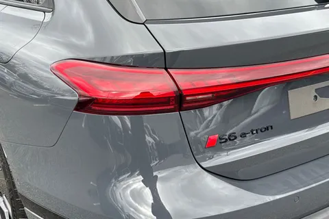 Audi S6 E-Tron Avant 100kWh Black Edition Auto quattro 5dr Thumbnail #16