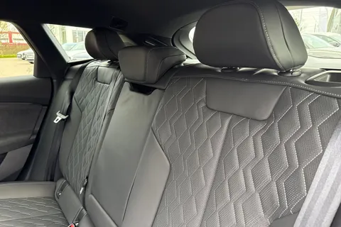 Audi S6 E-Tron Avant 100kWh Black Edition Auto quattro 5dr Thumbnail #20