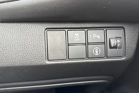 HX24WMG Honda HR-V 1.5 eHEV Elegance 5dr CVT Thumbnail #36