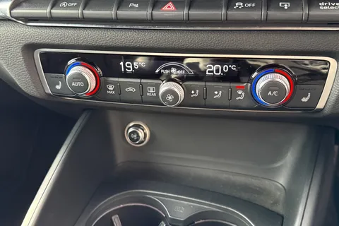 22 of 64 for AUDI A3 1.4 TFSI S Line 5dr