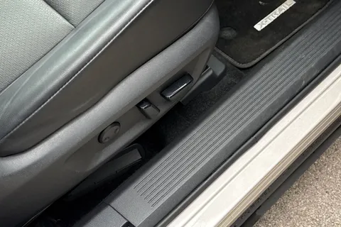 DU24CDK Nissan X-Trail 1.5 h e-POWER Tekna Auto Euro 6 (s/s) 5dr Thumbnail #41