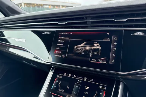 45 of 61 for Audi Q7 3.0 TDI V6 Black Edition Tiptronic quattro Euro 6 (s/s) 5dr