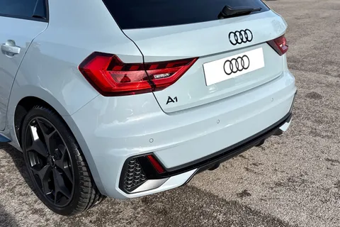  Audi A1 1.0 TFSI 30 Black Edition Sportback Euro 6 (s/s) 5dr Thumbnail #8