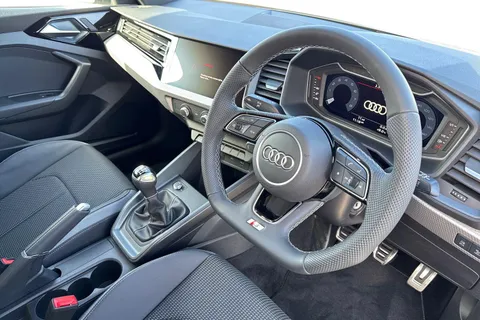  Audi A1 1.0 TFSI 30 Black Edition Sportback Euro 6 (s/s) 5dr Thumbnail #14