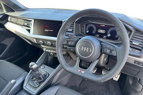  Audi A1 1.0 TFSI 30 Black Edition Sportback Euro 6 (s/s) 5dr Thumbnail #18