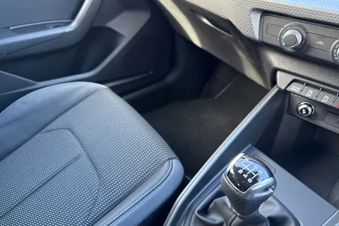  Audi A1 1.0 TFSI 30 Black Edition Sportback Euro 6 (s/s) 5dr Thumbnail #20