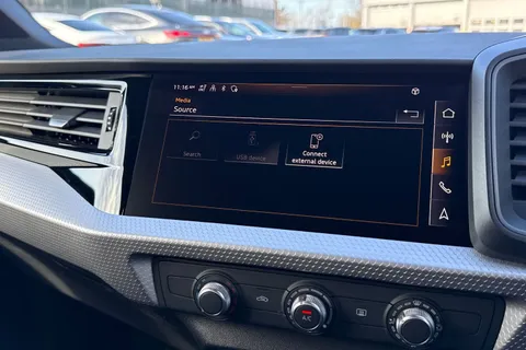  Audi A1 1.0 TFSI 30 Black Edition Sportback Euro 6 (s/s) 5dr Thumbnail #36