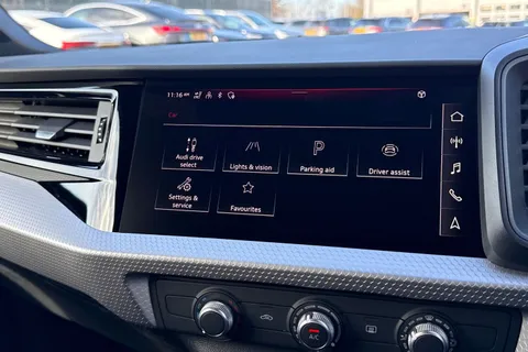  Audi A1 1.0 TFSI 30 Black Edition Sportback Euro 6 (s/s) 5dr Thumbnail #39